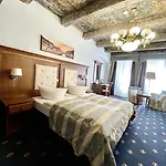 Italia Renaissancehaus Отель 4*