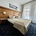 Отель Italia Renaissancehaus