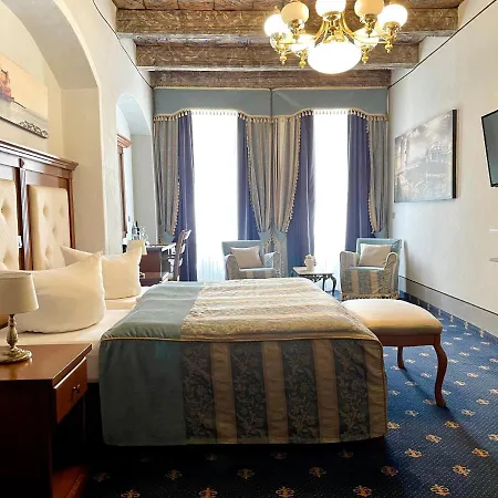 Italia Hotel 4*