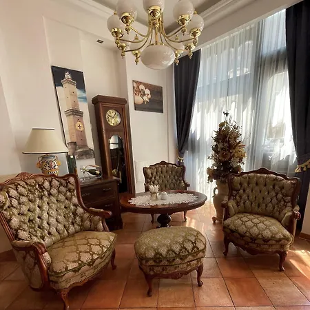 Hotel Italia 4*