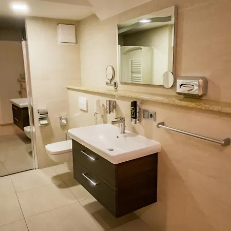 Hotel Italia 4*