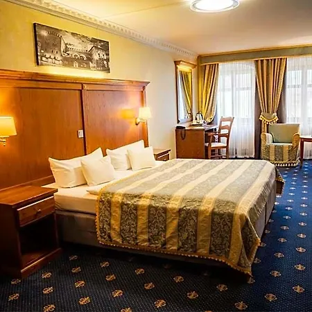 Hotel Italia 4*
