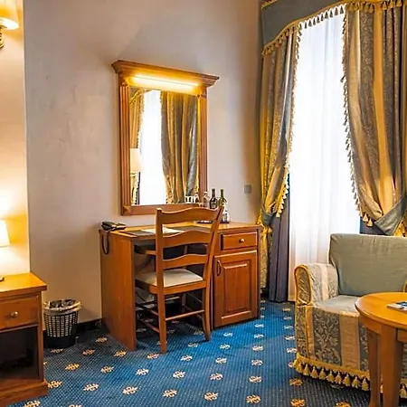 Italia 4*